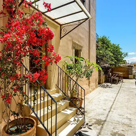 Apartment Old Town Loft With Sea View Roof Terrace And Private Parking Chania (Crete)
