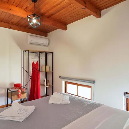 Apartment Old Town Loft With Sea View Roof Terrace And Private Parking